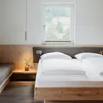 Boutique Hundehotel Bergzeit 4* 그로살