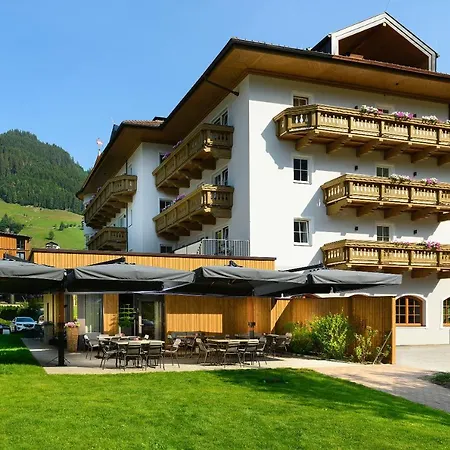 Hotel Bergzeit