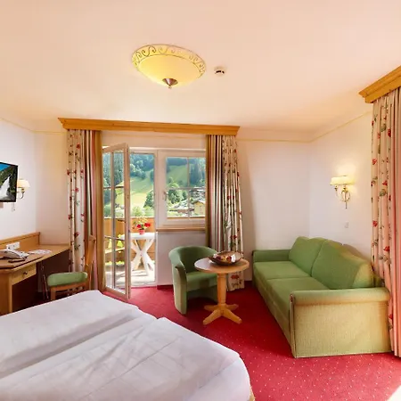 Bergzeit Hotel 4*