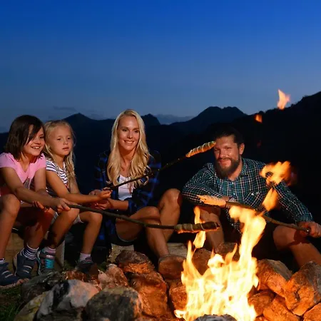 Boutique Hundehotel Bergzeit 4*