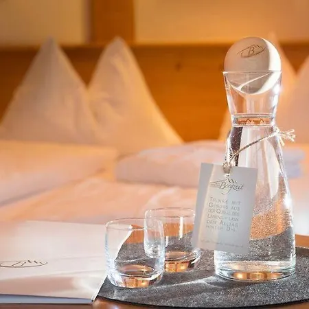 Boutique Hundehotel Bergzeit 4*